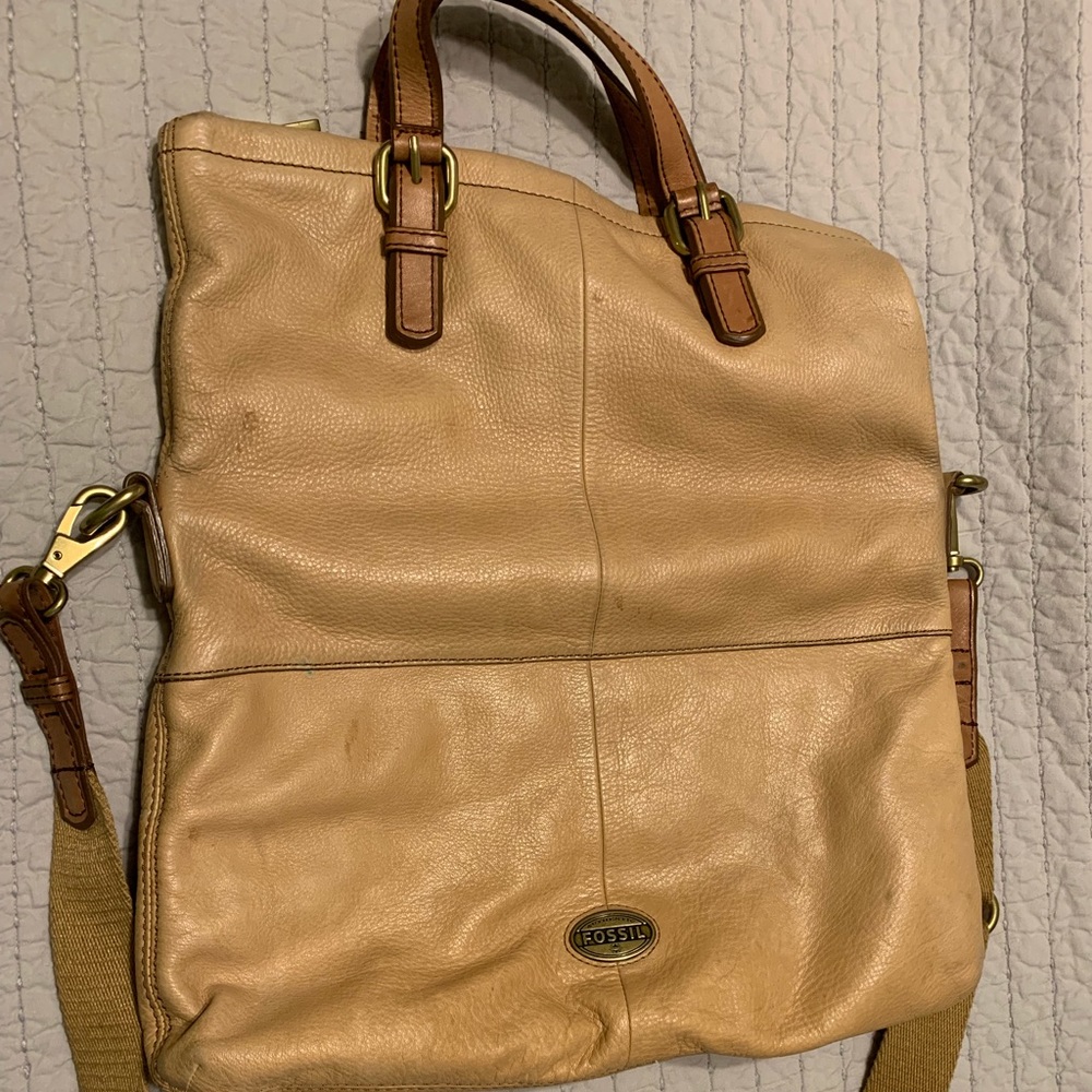 Fossil purse